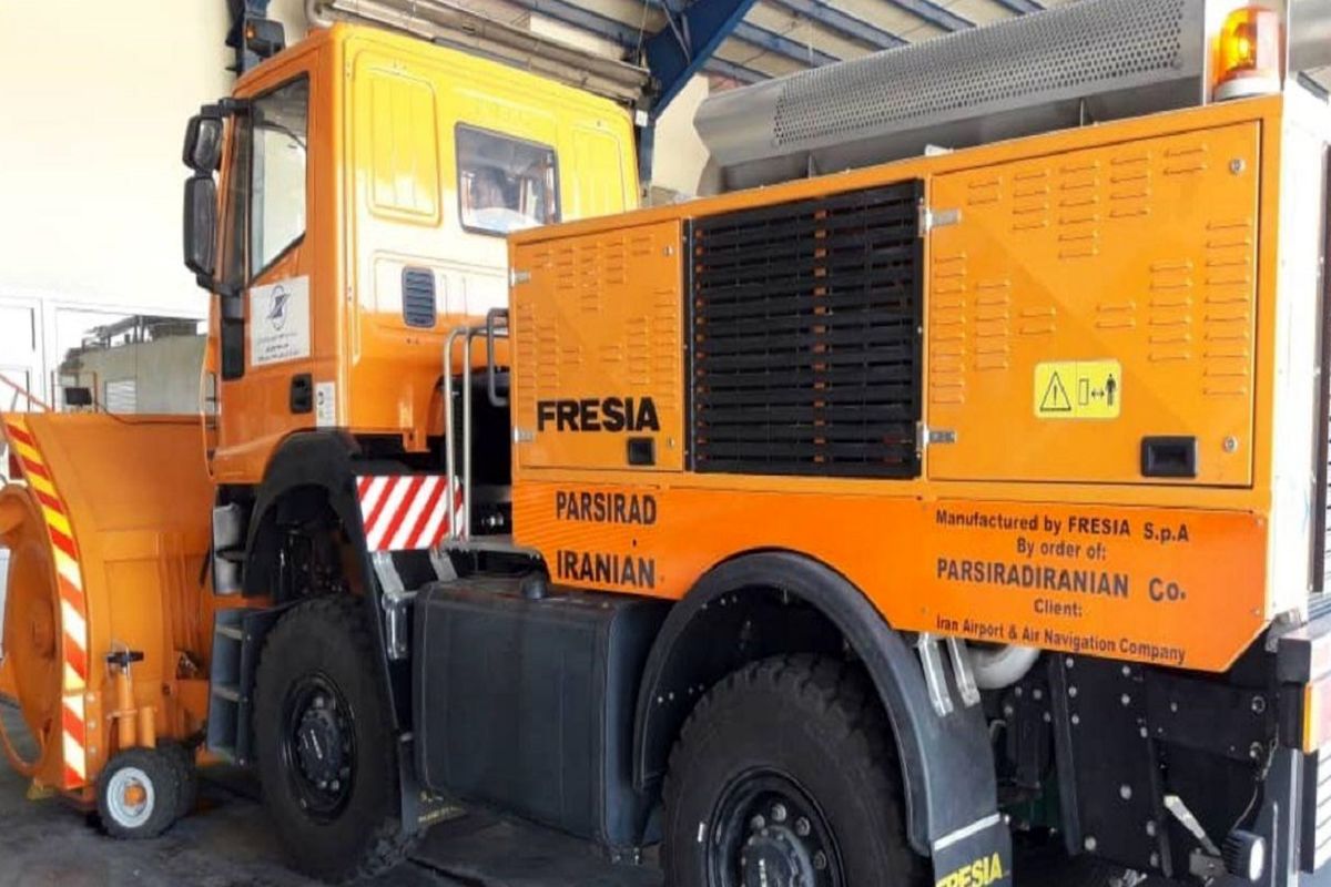 اختصاص یک دستگاه خودروی برف خور (FRESIA) به فرودگاه ارومیه