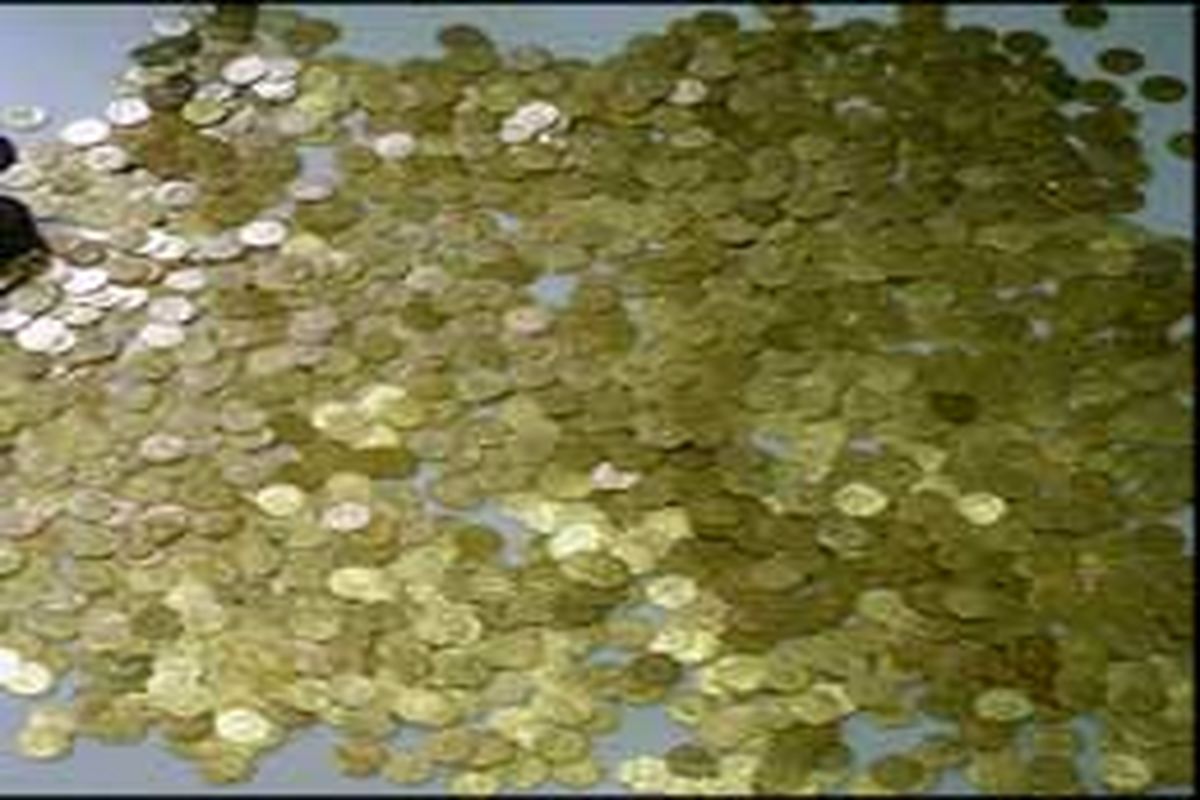 کشف سکه‌های باستانی ۳ میلیاردی در جهرم