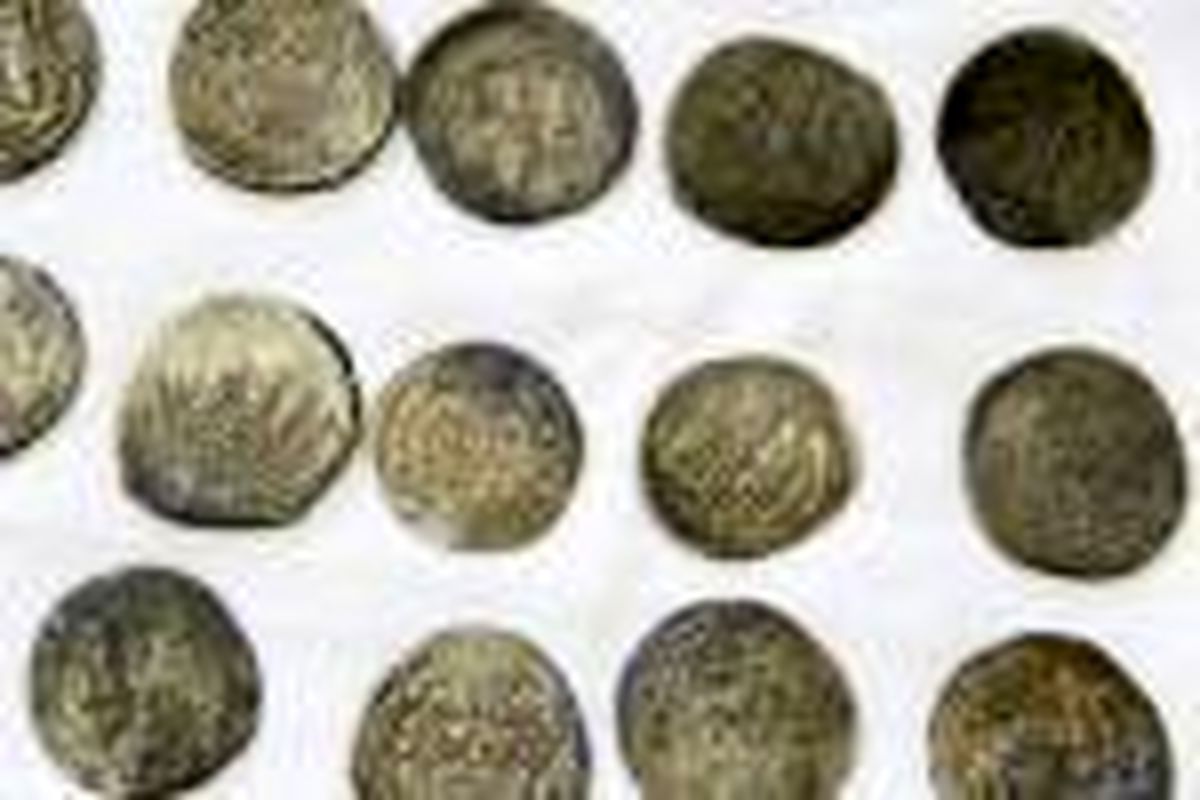 کشف ۹ سکه دوره ساسانی در خراسان جنوبی