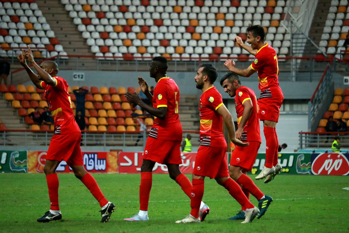 غول سیاه دروازه حسینی را فتح کرد