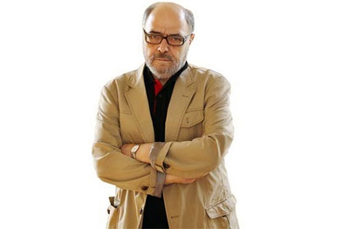 آثار چخوف جنبه طنزی قوی دارد