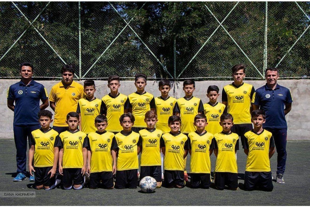 ۱۶ فوتبالیست مریوانی به عضویت باشگاه سپاهان