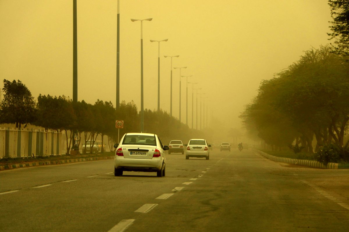 گرد و غبار شرق کرمان را فرا می گیرد