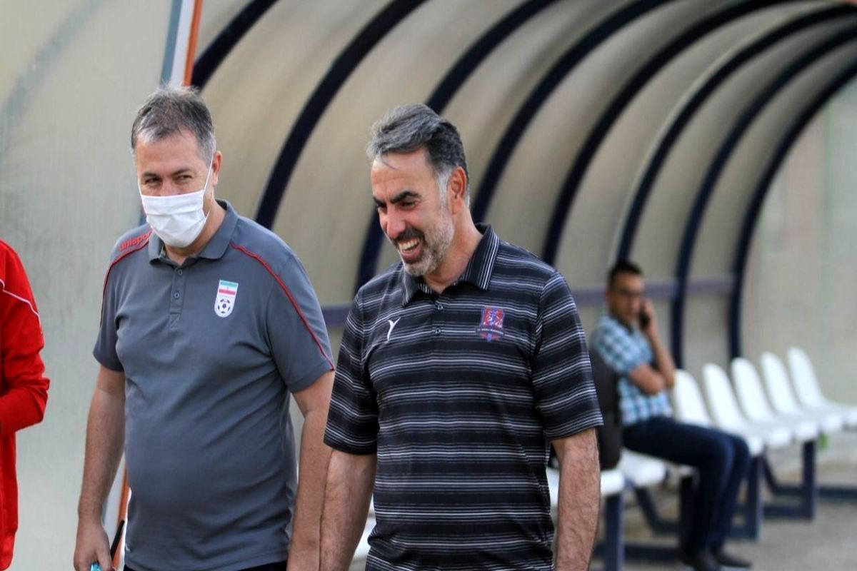 سرمربی تیم ملی نظاره گر دیدار نساجی - فولاد