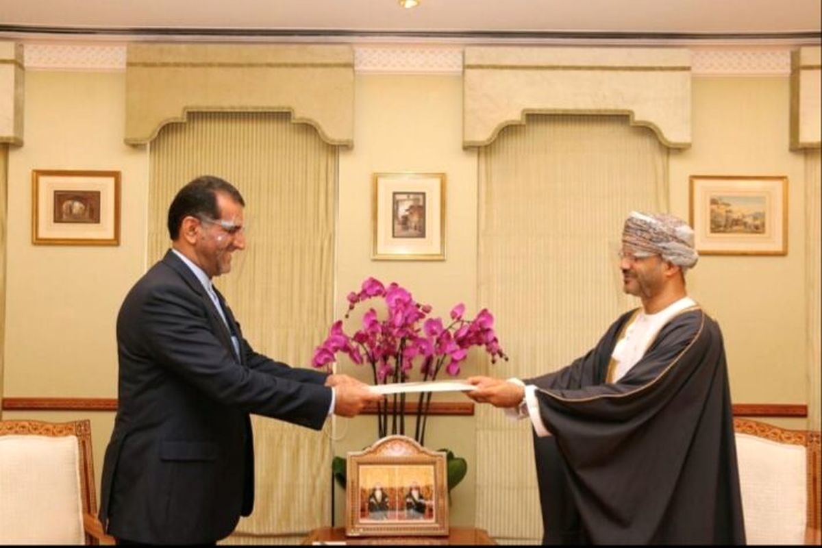 سفیر جدید ایران استوار نامه خود را تسلیم وزیر خارجه عمان کرد