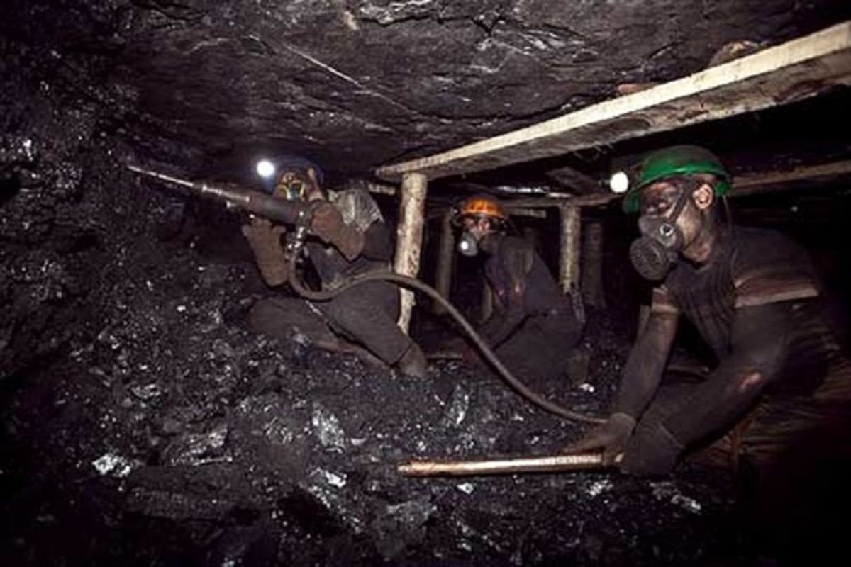 مرگ هولناک ۴ معدنکار در حادثه ریزش معدن ذغال‌سنگ هجدک/ علت حادثه در دست بررسی