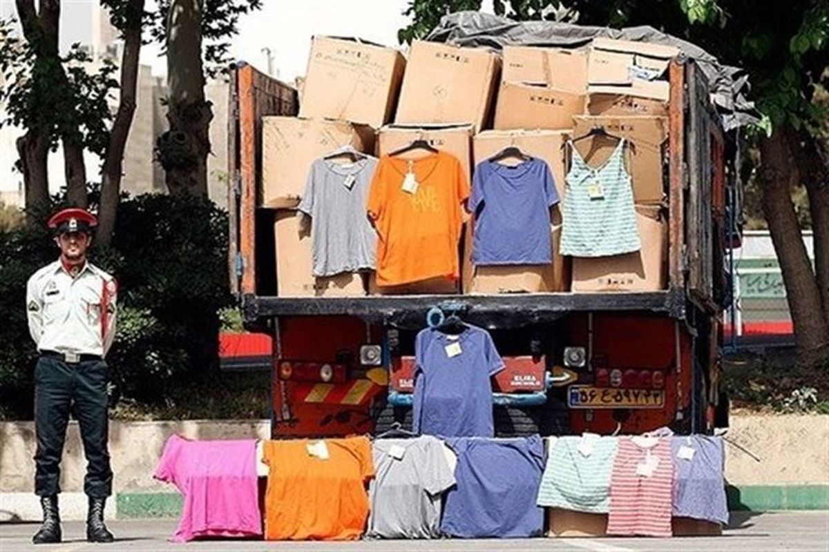 جریمه ۷۴۵ میلیون ریالی قاچاق پوشاک در همدان