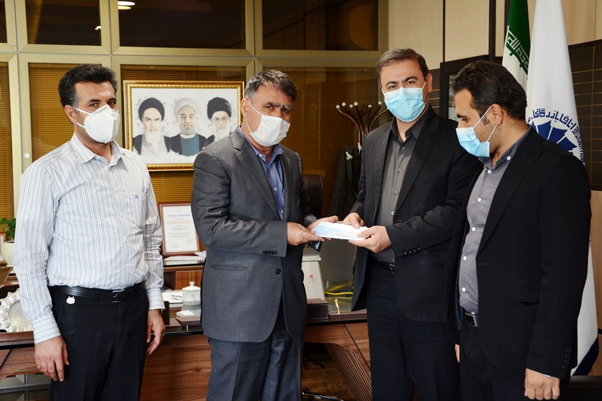اتاق بازرگانی در کنار کادر درمان استان/ ۵۰۰ کارت خرید، هدیه کمپین نفس به تلاشگران عرصه مبارزه با کرونا