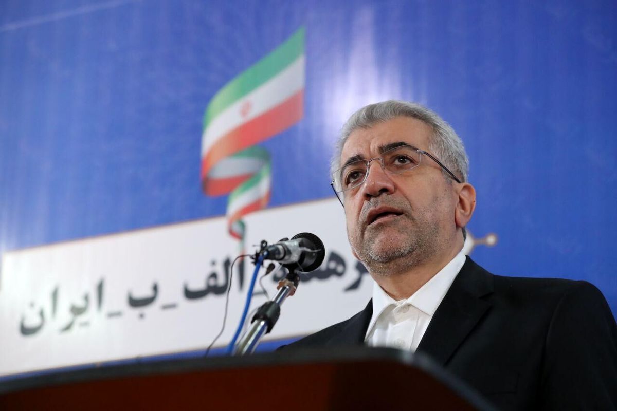 پویش "هر هفته الف.ب. ایران" به ایستگاه هگمتانه رسید