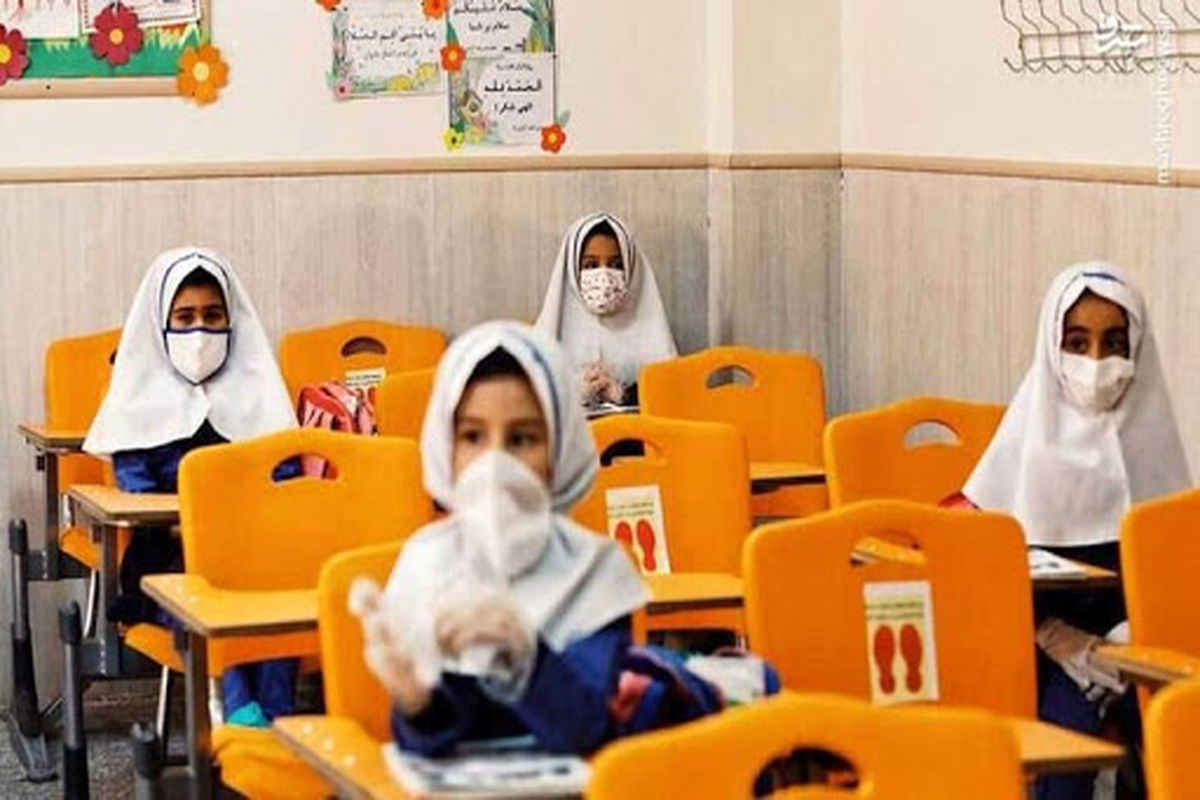 ضرورت تجهیز مدارس استان به ملزومات پیشگری از کرونا / رعایت ۸۰درصدی شیوه نامه های بهداشتی در مدارس استان همدان
