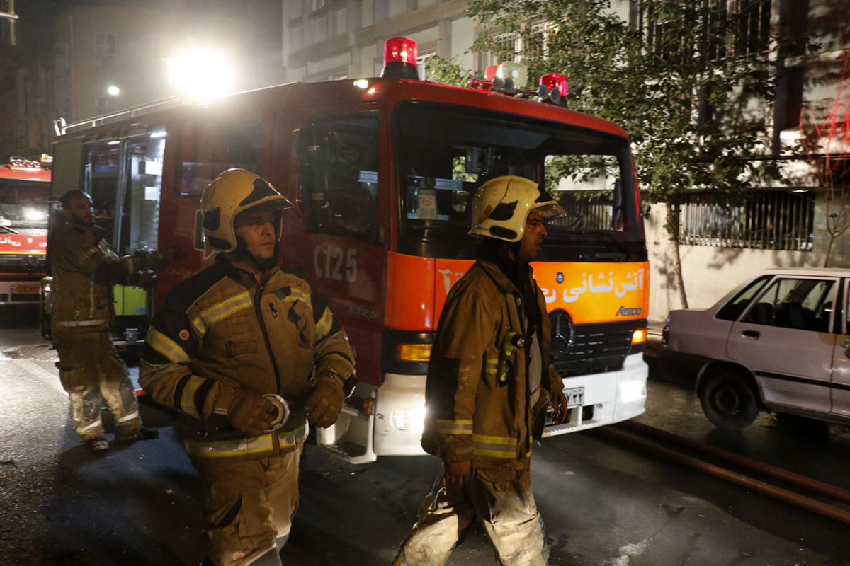 اعزام سریع آتش‌نشانان به محل حادثه، خانه‌ای را از چنگال حریق نجات داد