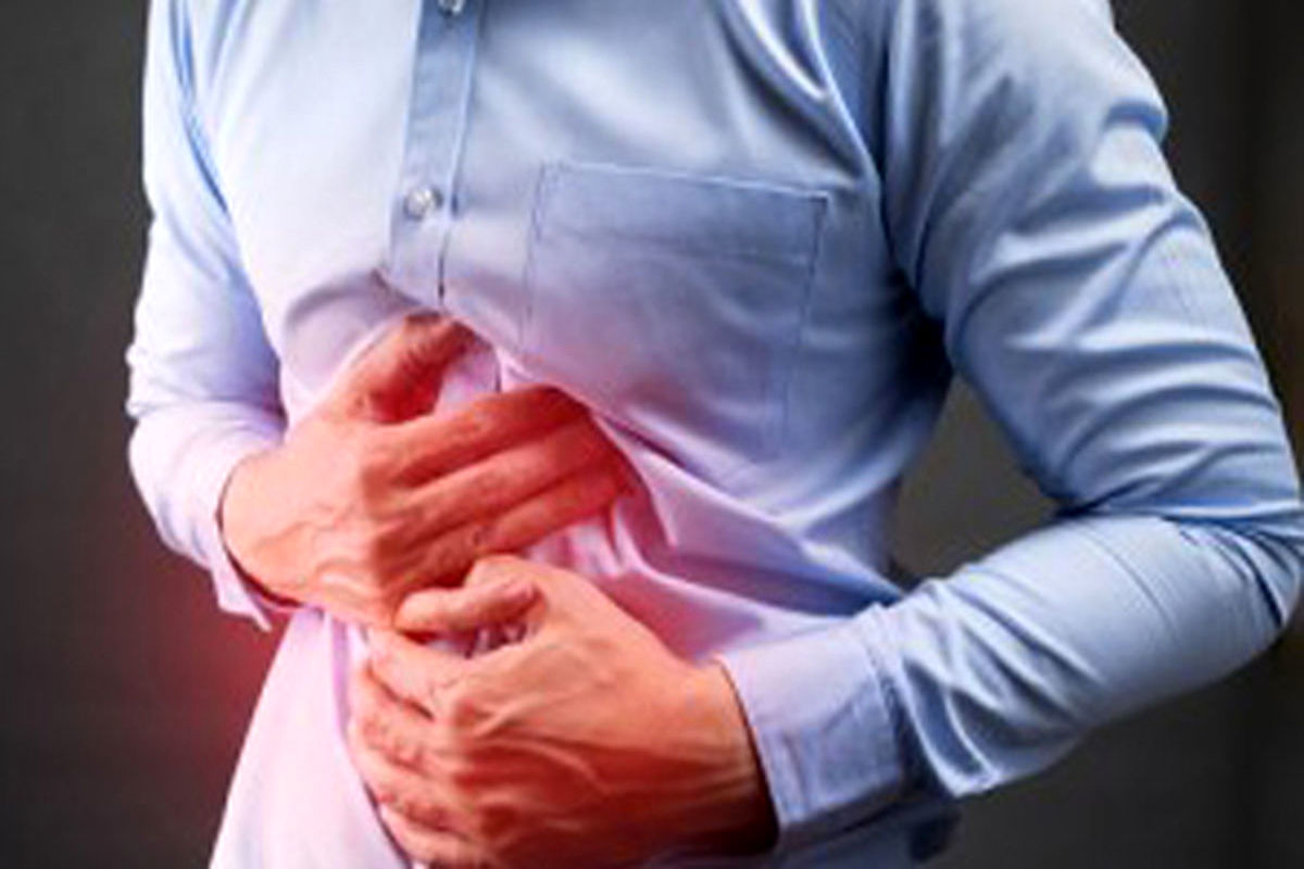 در چه مواقعی درد شکم نشانه ابتلا به زخم معده است؟