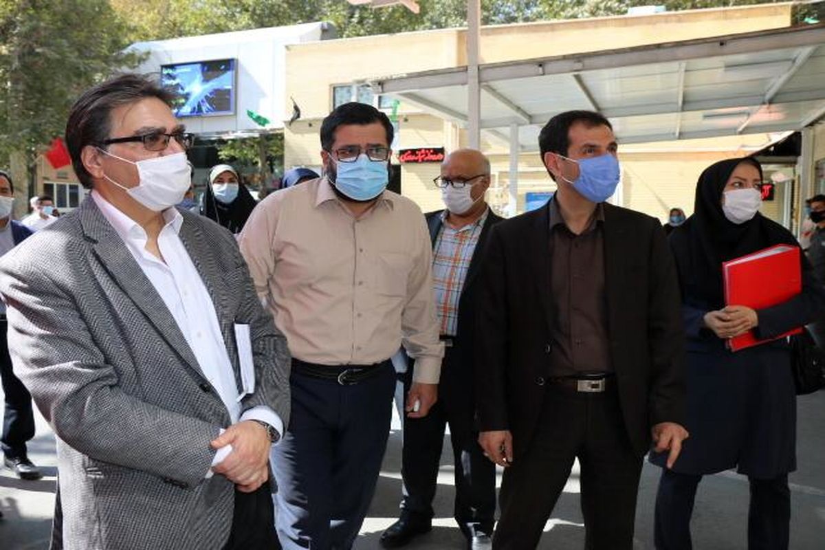 بازدید مشاور وزیر بهداشت در امور سلامت از اجرای دستورالعمل های پیشگیری و درمان بیماری کرونا در شهرستان شهریار