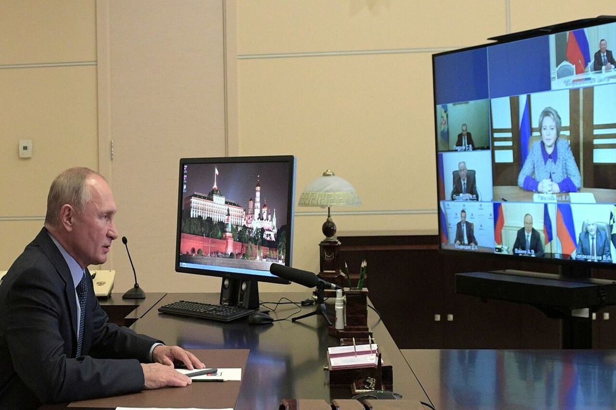 پوتین با اعضای شورای امنیت روسیه درباره مناقشه قره‌باغ گفت وگو کرد
