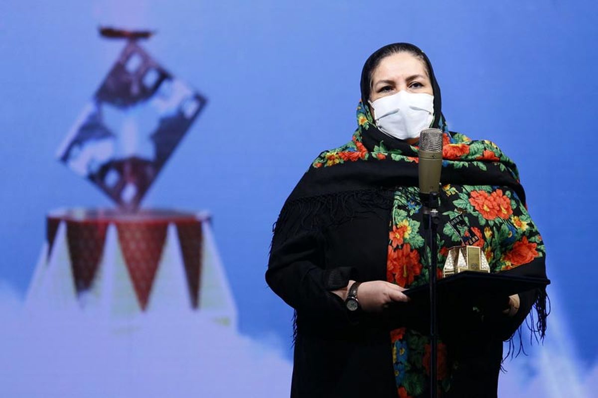 خوشحالم بازیگوش‌ها از مخاطبین کودک و نوجوان جایزه گرفت