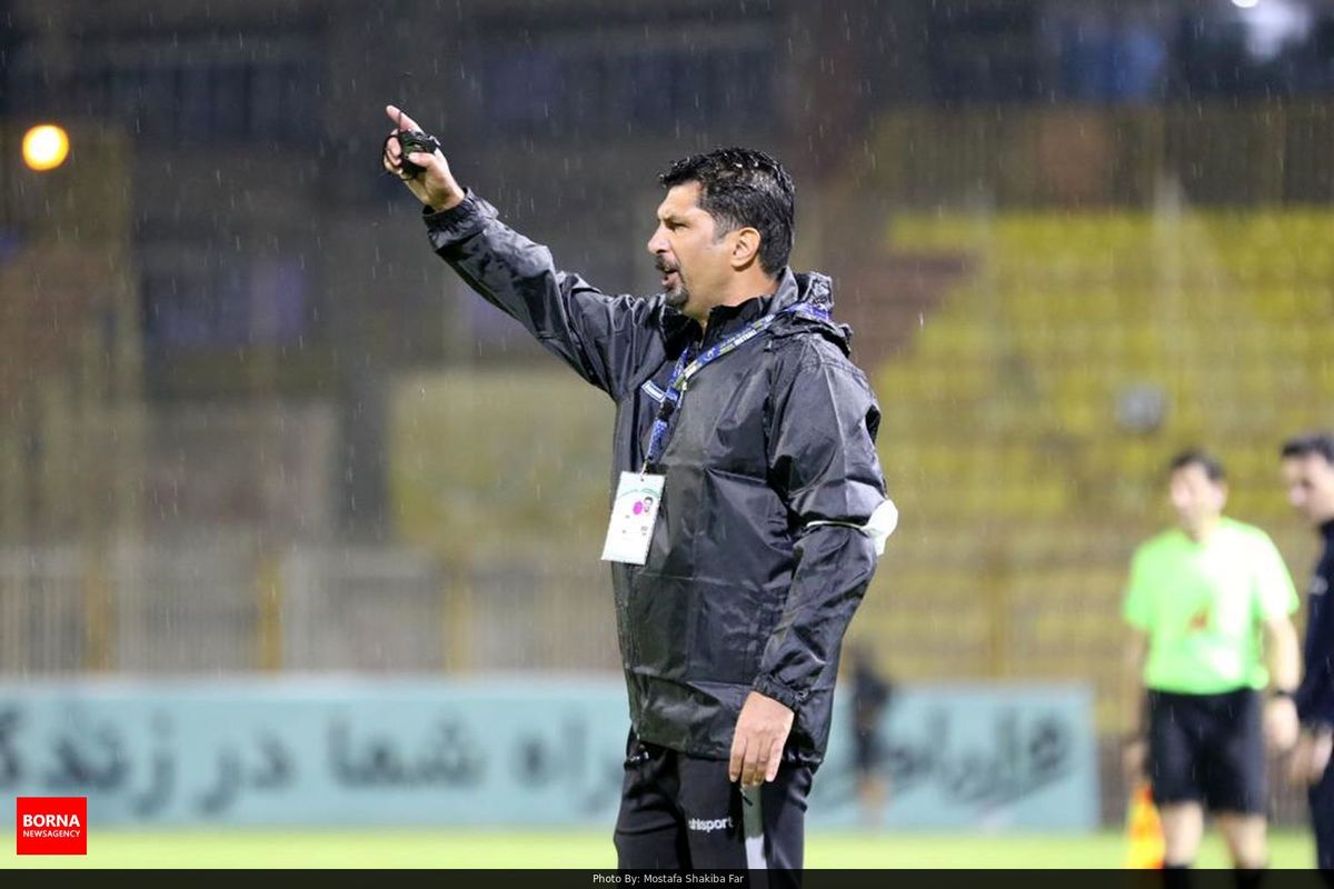 حسینی: برخی تیم ها می خواهند با راههای غیرفوتبالی نتیجه بگیرند/ در ایران به فوتبالیست ها تقلب یاد می دهند
