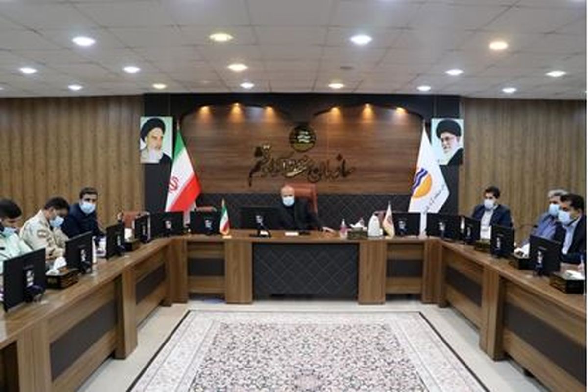 برگزاری نشست بررسی قاچاق کالا و انبارهای پلمب شده در منطقه آزاد قشم