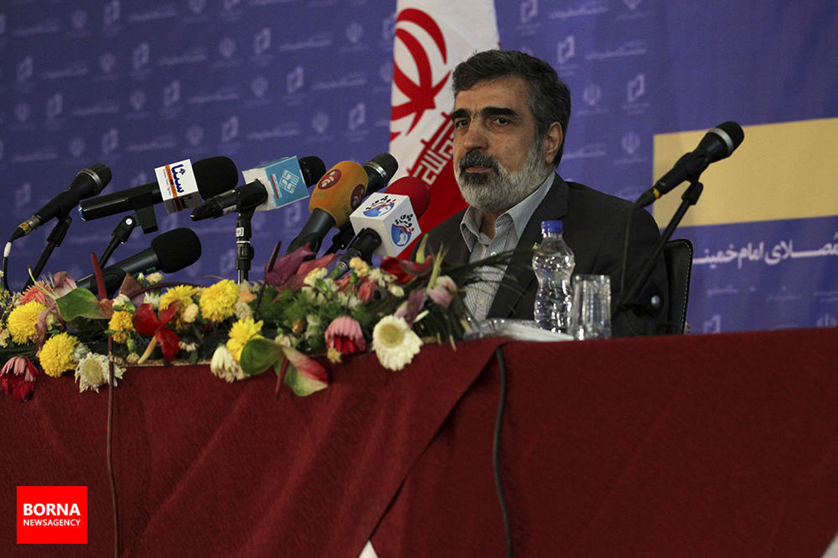 شهید فخری زاده ملاقات و گفت‌وگویی با آمانو نداشته