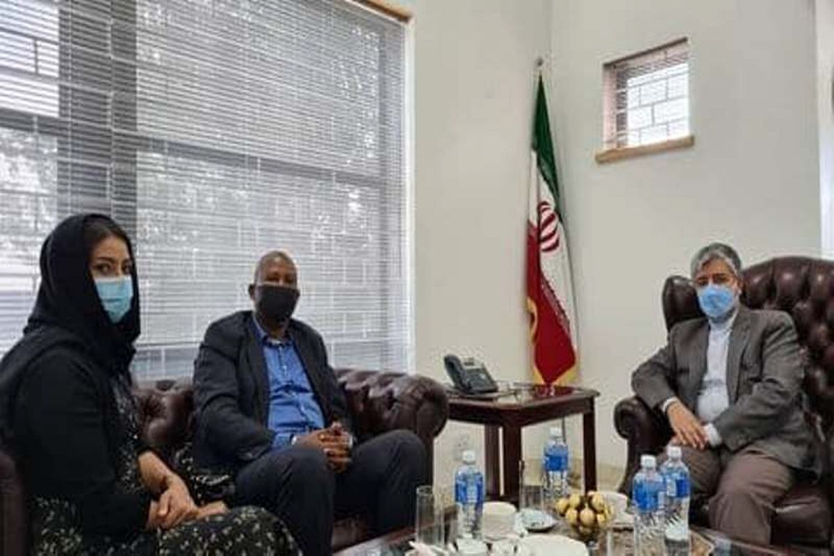 سفیر ایران در آفریقای جنوبی با نوه نلسون ماندلا دیدار کرد
