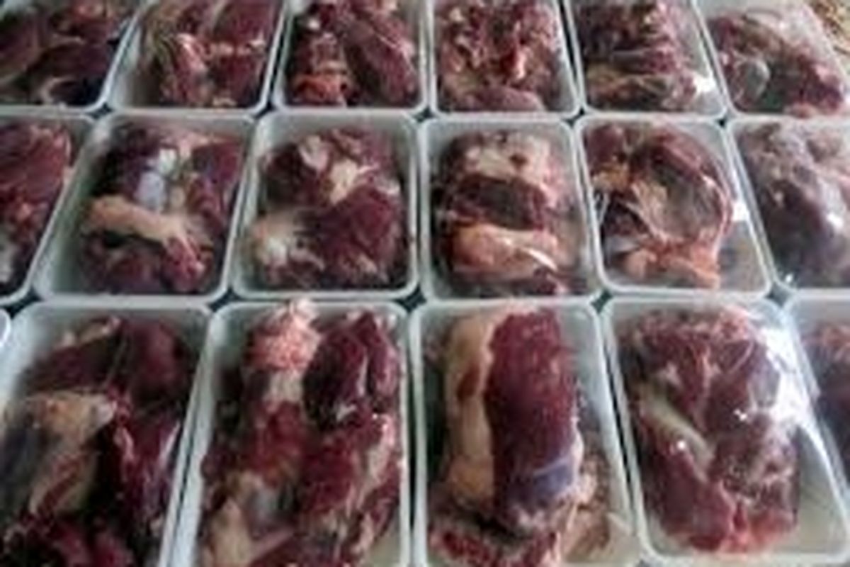 توزیع ۱۲۰۰بسته گوشت بین نیازمندان کهگیلویه و بویراحمد