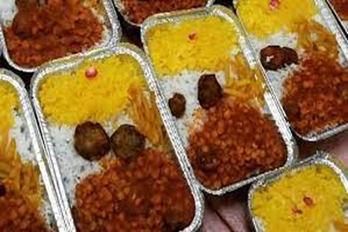 توزیع ۲۰ هزار پرس غذای گرم بین نیازمندان استان ایلام در شب‌های قدر
