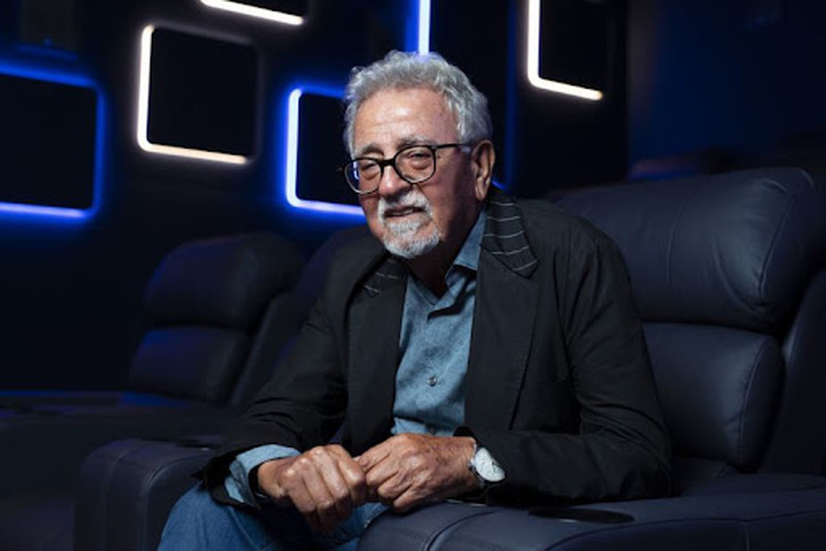 سالروز تولد هشتاد سالگی احمد گلچین در دبی