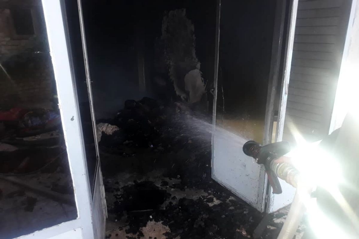 آتش سوزی در پمپ بنزین خاتون‌آباد و حریق  منزل مسکونی در اصفهان