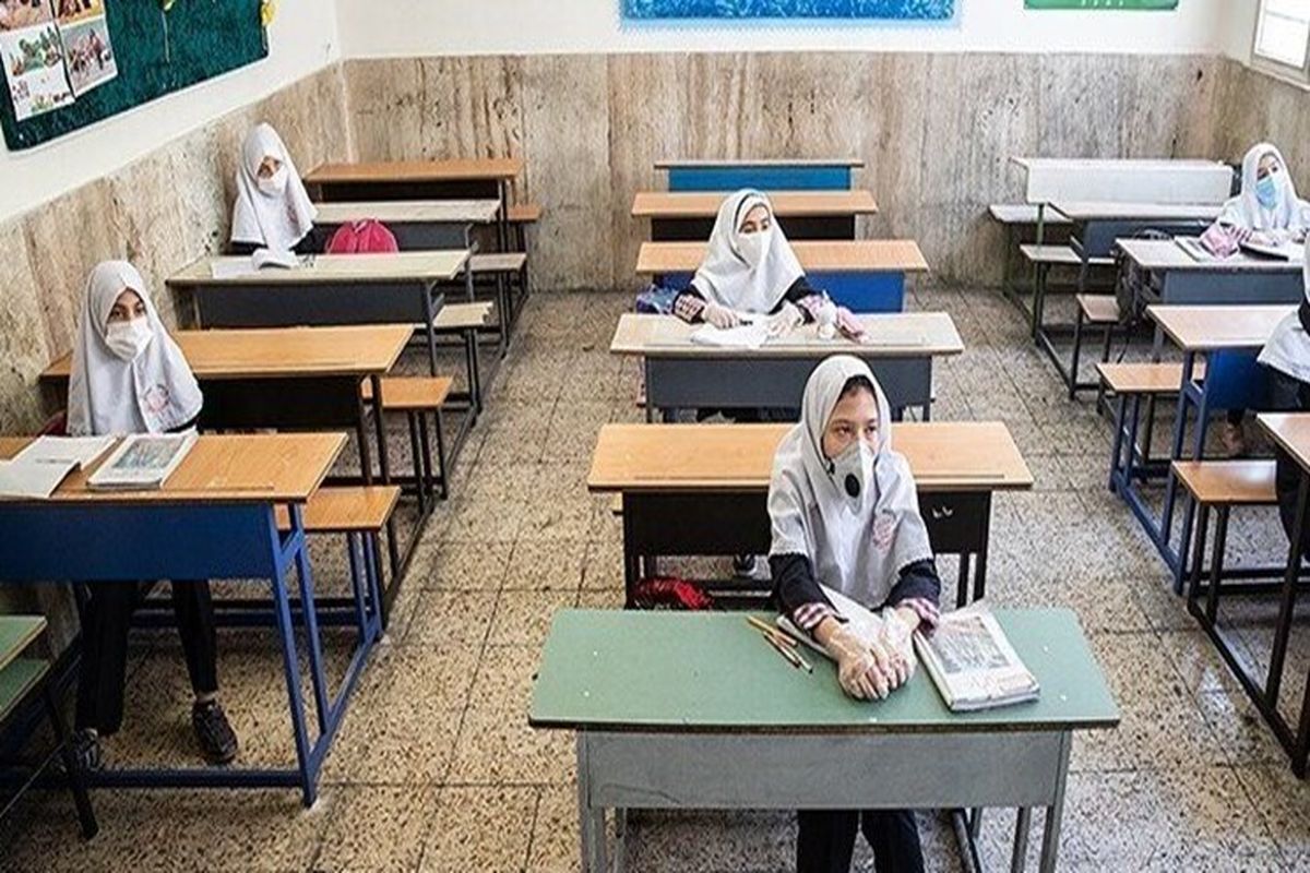 استاندار همدان: روند تجهیز مدارس استان با ورود ۲هزار تهویه شتاب می‌گیرد