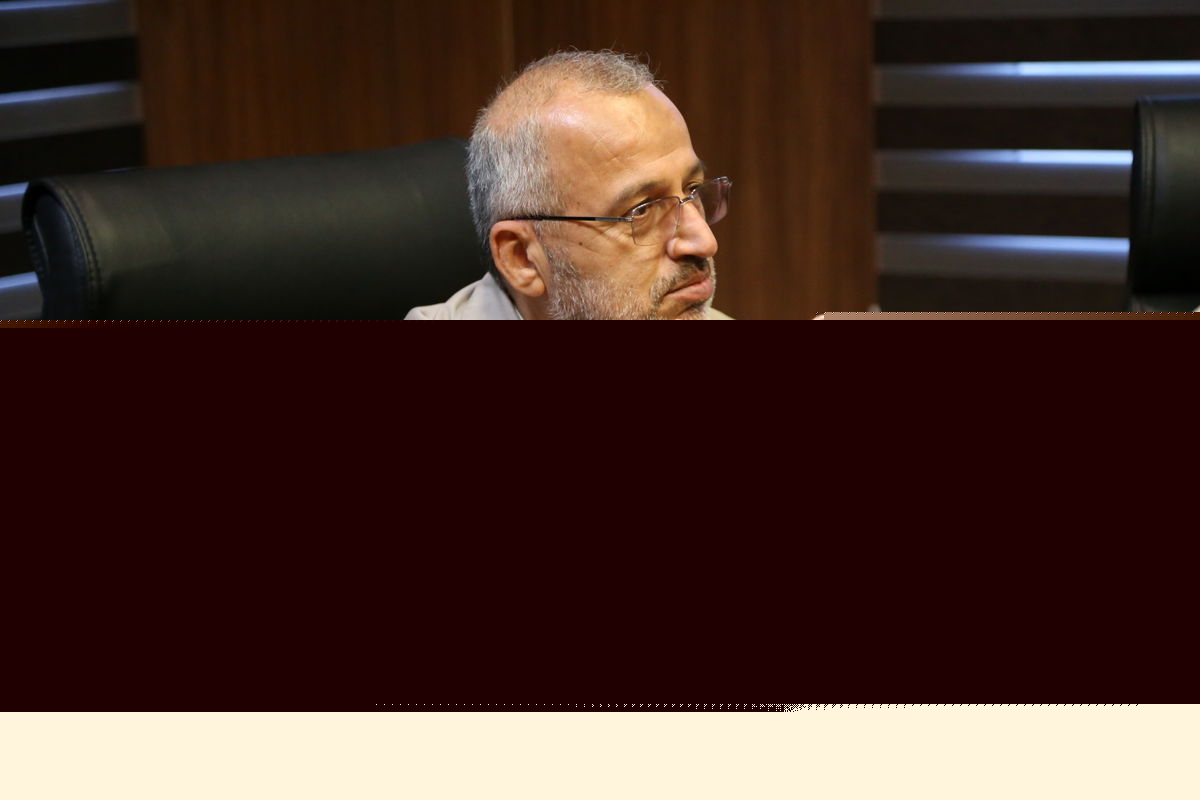 استاندار قم: زیرساخت‌ فعالیت صنایع باید پیش از صدور مجوز تامین شود