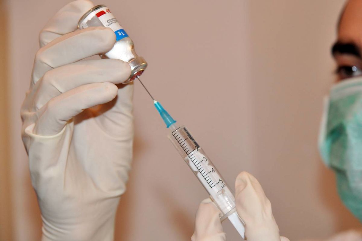 ۷۹۰ هزار نفر از افراد بالای ۱۸ سال دز سوم واکسن کرونا را دریافت کردند