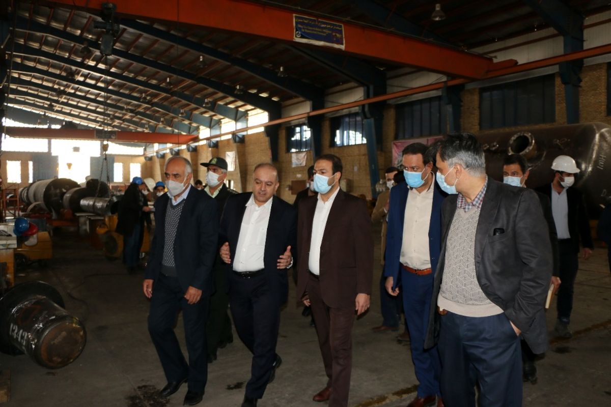 معاون قضایی  دادگستری  از سه واحد تولیدی در شهرک صنعتی شیراز بازدید کرد