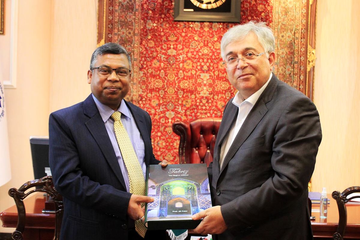 در دیدار با سفیر بنگلادش مطرح شد؛ لزوم افزایش ارتباطات تجاری آذربایجان شرقی و بنگلادش