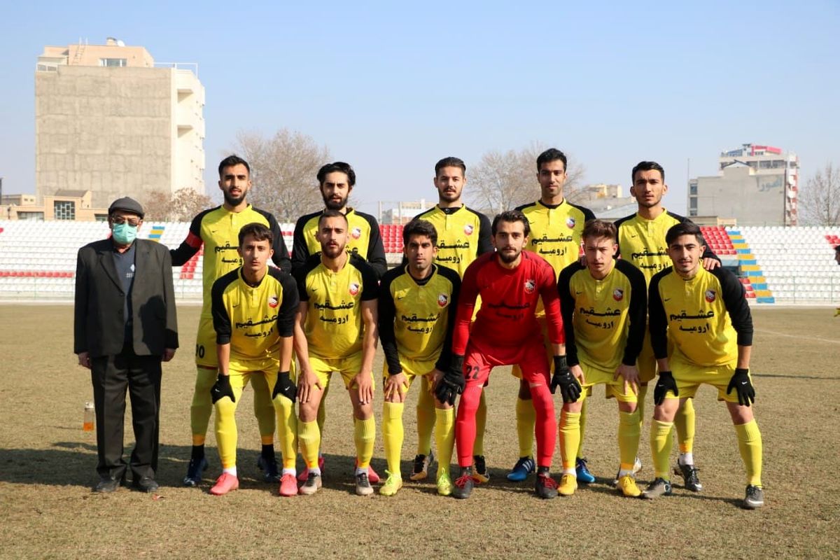 تیم ۹۰ ارومیه با گل وقت‌های اضافه ایمان سبز شیراز را شکست داد