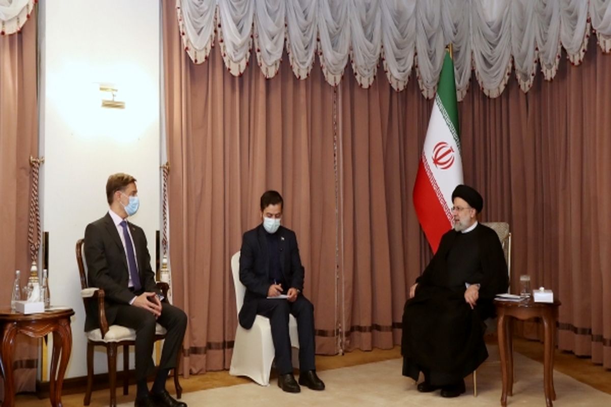 ملت مصمم برای ایستادگی در برابر سلطه طلبی ها بزرگترین سرمایه ایران و ونزوئلا است