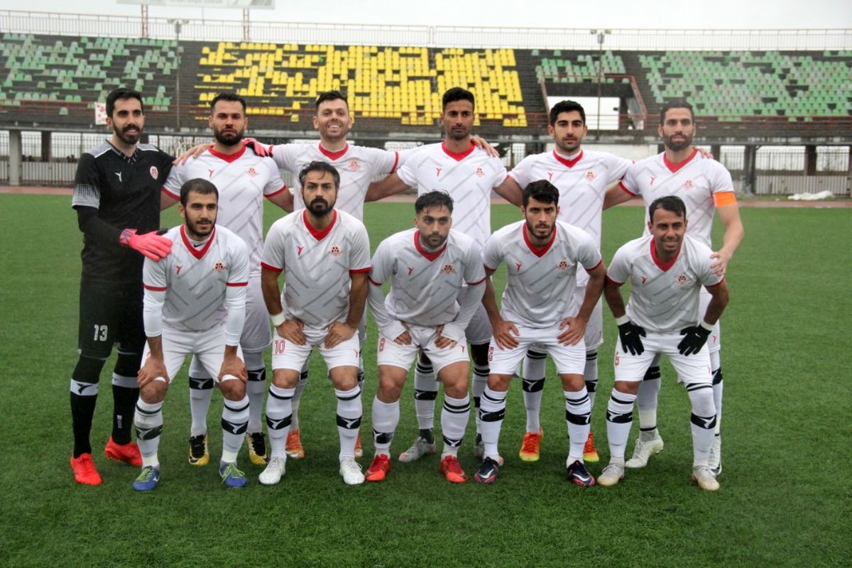 پیروزی شهدای رزکان مقابل صدرنشین گروه در آخرین بازی سال