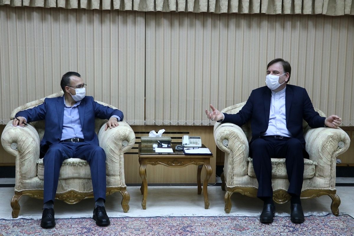 بانک‌ها سهم ایجاد اشتغال بیشتری را به خود اختصاص دهند / اختیارات شعب استانی بانک‌ها افزایش یابد