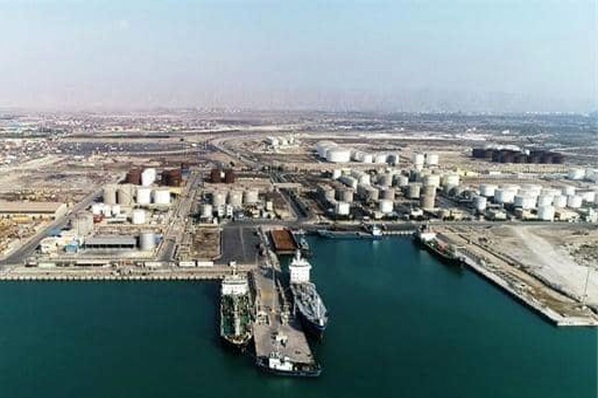 انجام طرح مطالعاتی احداث کریدور خطوط جامع بندر خلیج فارس درحال انجام است / امکان اتصال پالایشگاه های استان به صورت مستقیم با مخازن نفتی بندر شهید رجایی