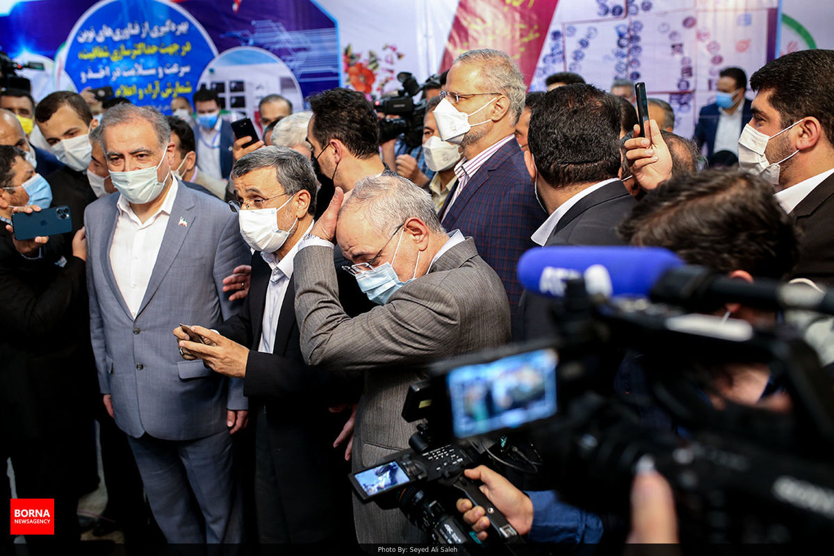 دست احمدی نژاد در کاسه کرونا!
