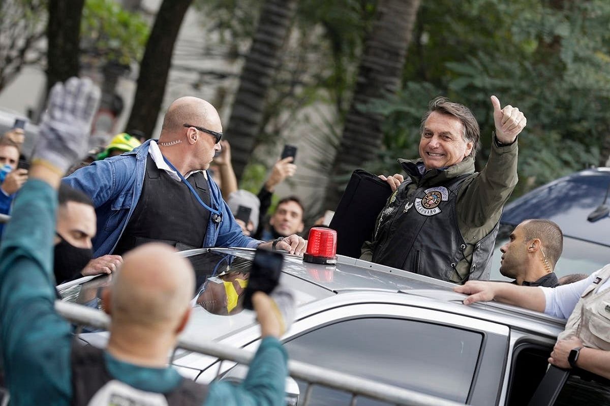 جریمه ۱۱۰ دلاری رئیس جمهور برای نقض قوانین کرونایی