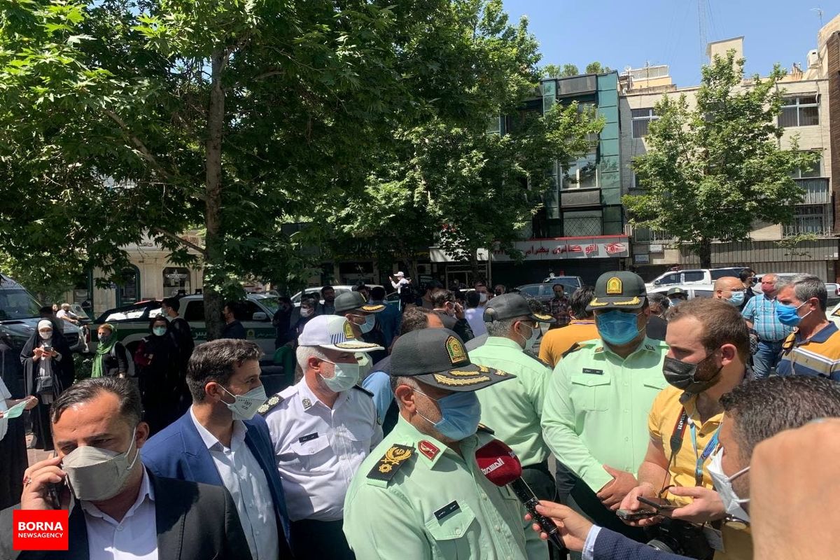 حضور پرشور مردم پای صندوق های رای/ تا کنون هیچ تخلفی گزارش نشده است/ حضور ۱۷ هزار نیروی پلیس در شعب اخذ رای تهران
