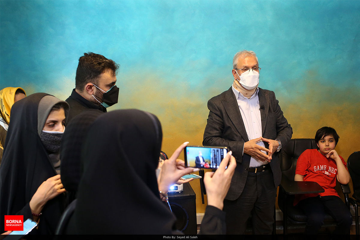 دولت موافق نگاه امنیتی به سمن‌ها نیست/ نباید به زن ها نگاه قهری داشته باشیم