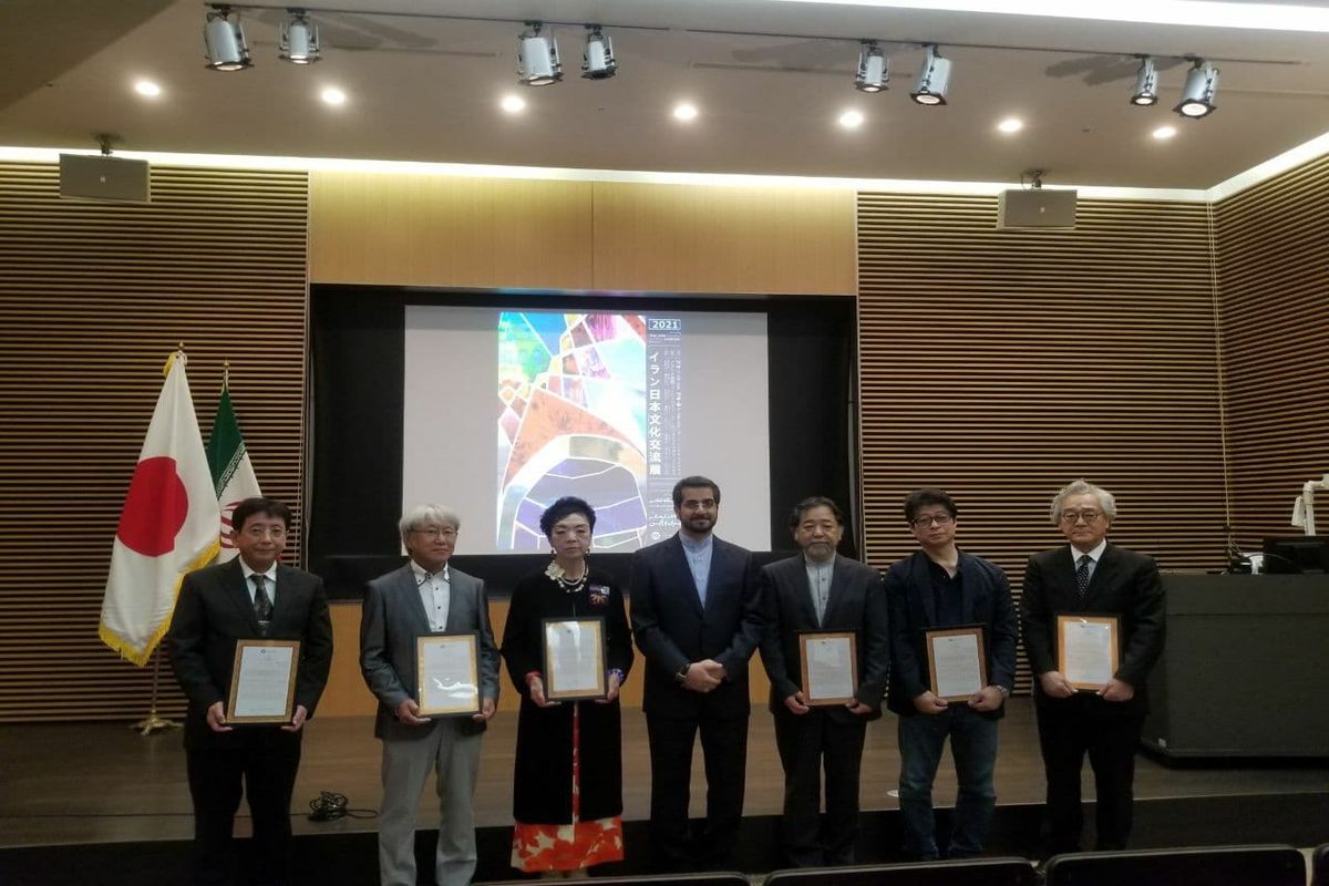 نمایشگاه نقاشی تبادلات فرهنگی ایران و ژاپن آغاز شد