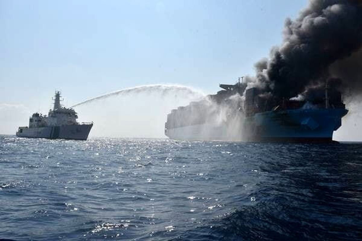 کشتی رژیم صهیونیستی در اقیانوس هند مورد حمله قرار گرفت