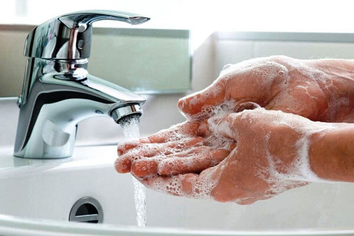 شستن دست ها هر ۲ ساعت یکبار در روز های کرونایی ضروری است