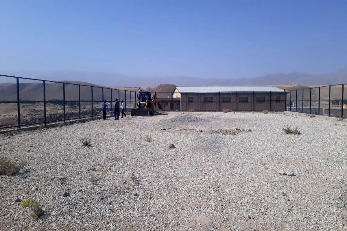 زمین چمن مصنوعی روستای زرامین هفته دولت به بهره‌برداری می رسد