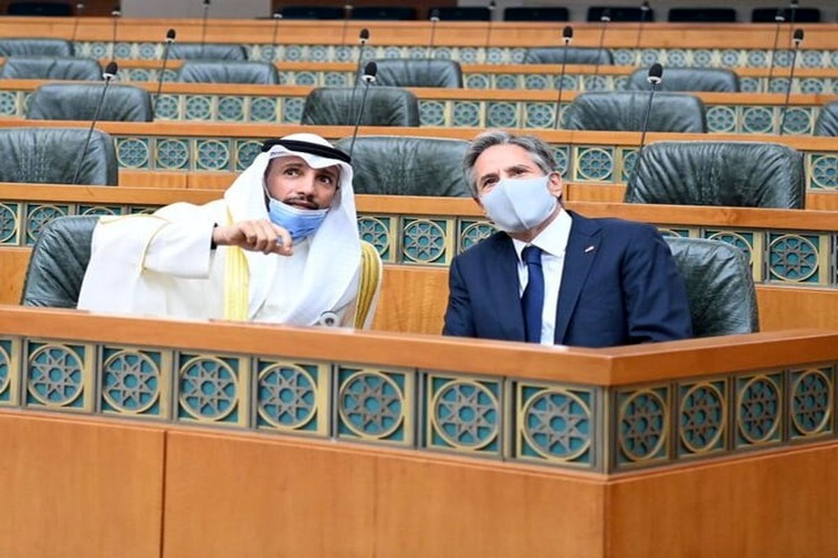 نشستن وزیر خارجه آمریکا در مجلس الامه کویت!