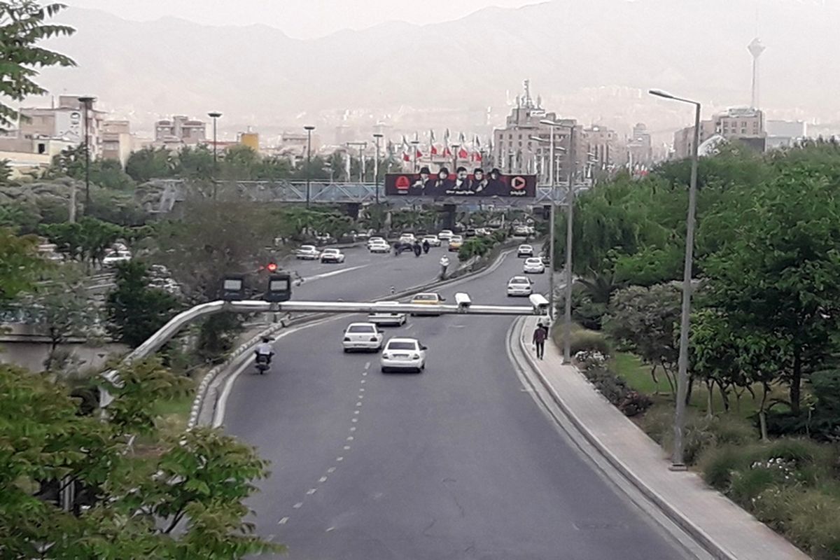 وضعیت ترافیکی معابر بزرگراهی و اصلی تهران در ۱۷ شهریور ماه