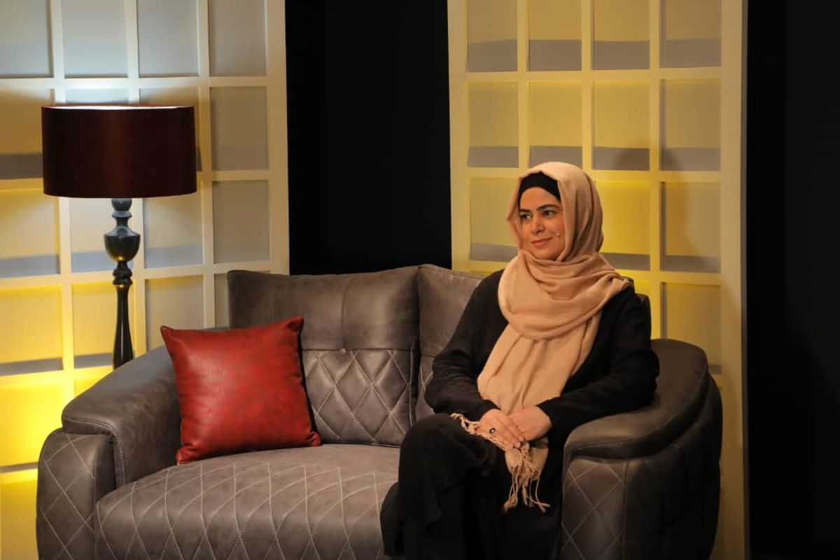 تحلیل موضوع نسبت حجاب با آزادی در برنامه 