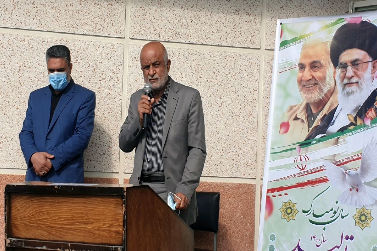 خدمت در کشور تعطیلی ندارد