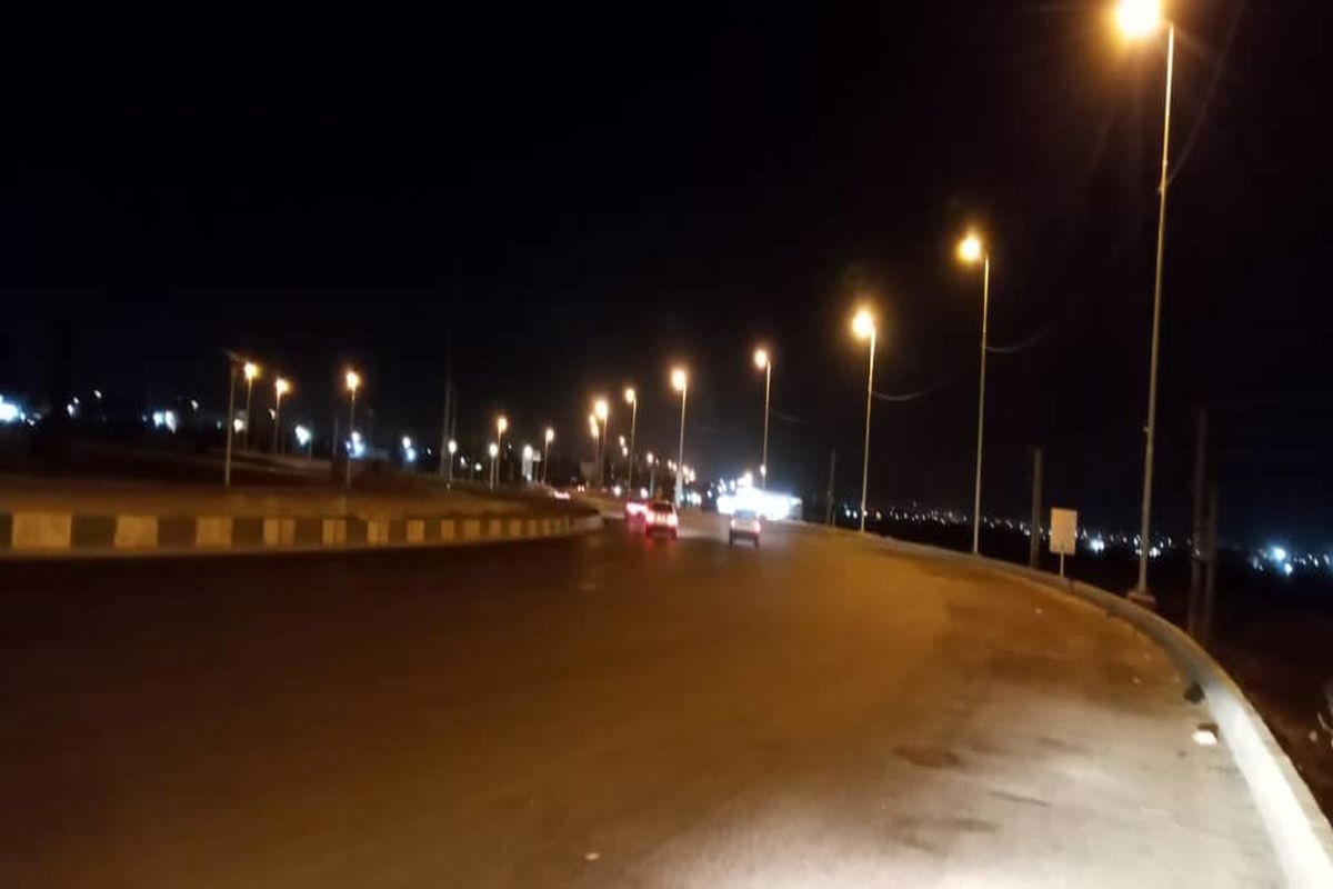 روشنایی مسیر میدان شهید لشکری در تاکستان ترمیم و نوسازی شد